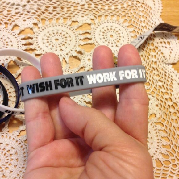 Inspirational silicone bracelet set - Picture 2 of 7